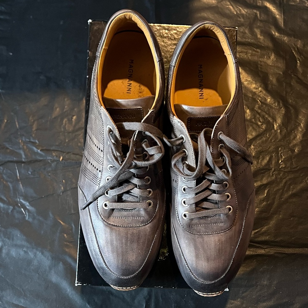 Magnanni gray Leather Sneakers - Picture 2 of 2